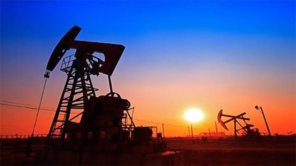 تجاوز النفط 119 دولارًا للبرميل وسط تصاعد الهجمات على منشآت الطاقة بالشرق الأوسط